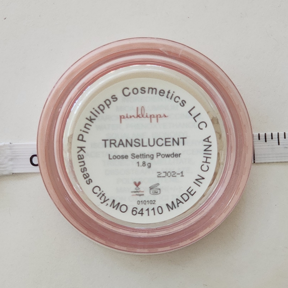 📸 Pinklipps Translucent Loose Setting Powder - Picture 4 of 6